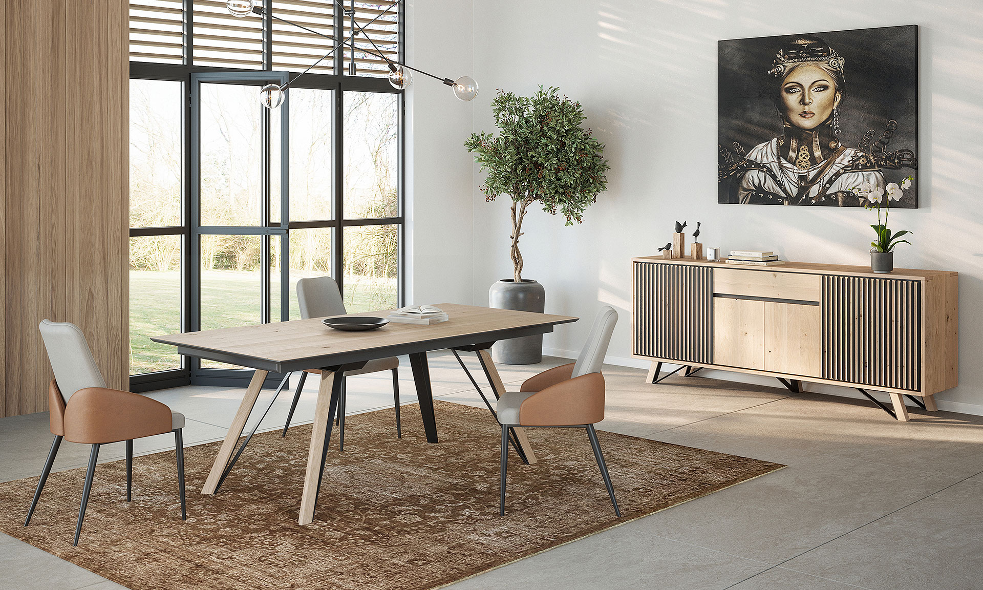 Photo d'une salle à manger avec une enfilade, une table et des chaises. La finition est un chêne, piètement métal noir et détails en relief noir mat.